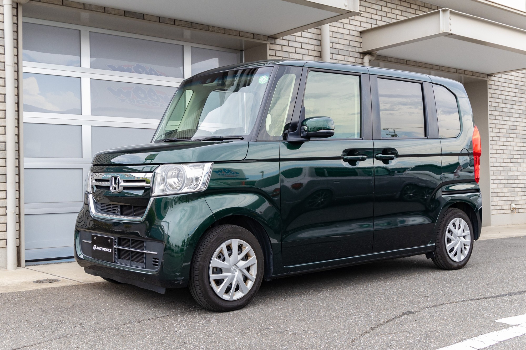 ▲2代目「N-BOX」（型式JF3/JF4、年式2017～2023年）